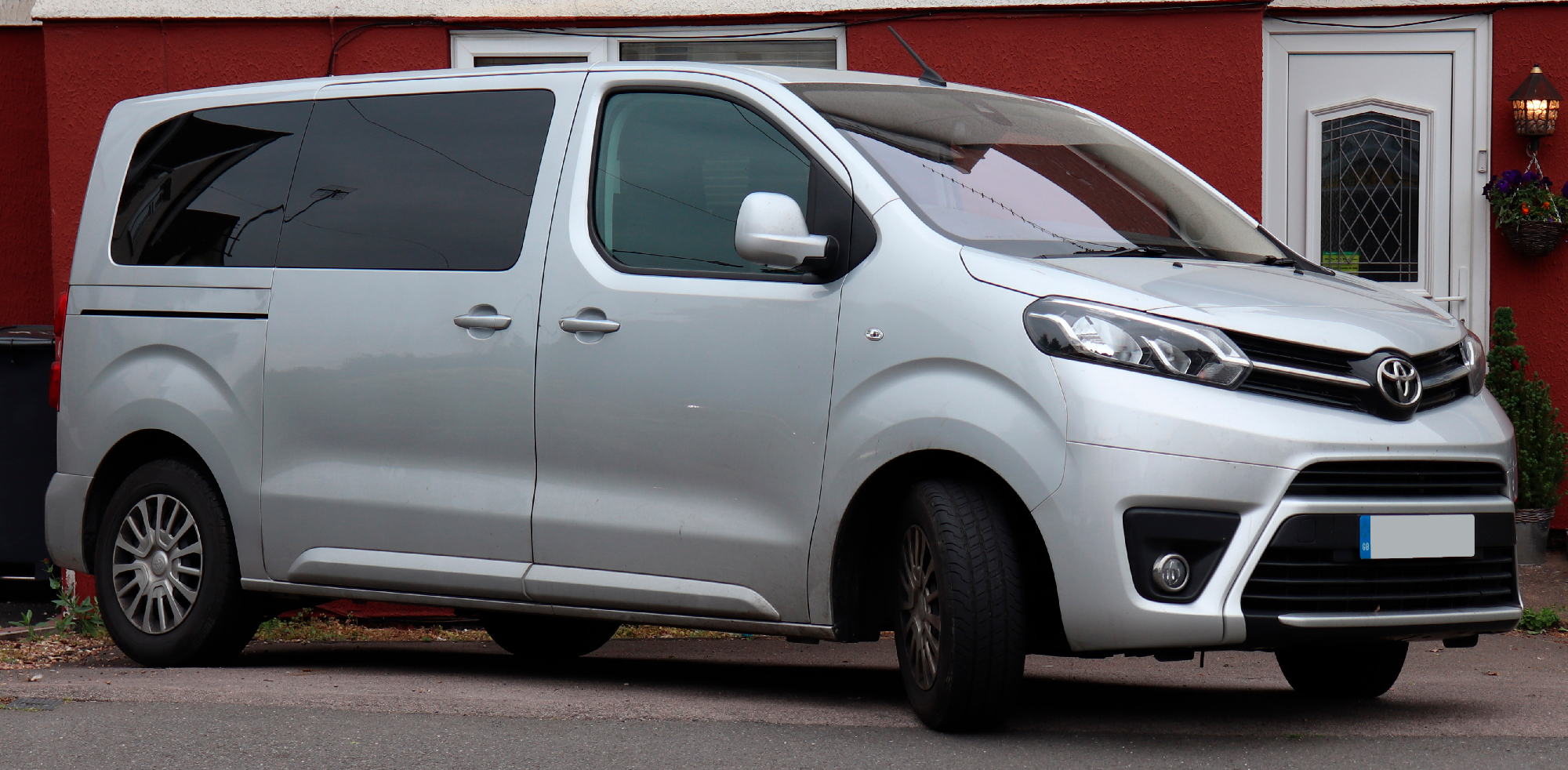 Toyota ProAce vuokra-auto